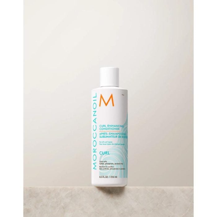 31_CONDITIONER_CURL-ENHANCING_250mL_v2